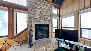 Condo, 4 Bedrooms | Interior