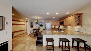 Condo, 1 Bedroom | Private kitchen