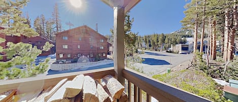 Condo, 4 quartos | Sacada