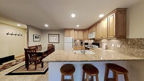 Condo, 1 Bedroom | Private kitchen | Fridge, oven, coffee/tea maker, toaster