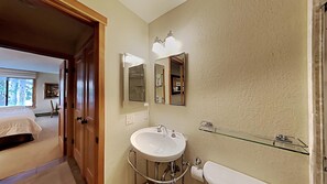 Condo, 1 Bedroom | Bathroom | Towels - Spacious Condo with Full Kitchen - Steps Away from Summer Hiking and Biking Adventures! by RedAwning (Mammoth Lakes)