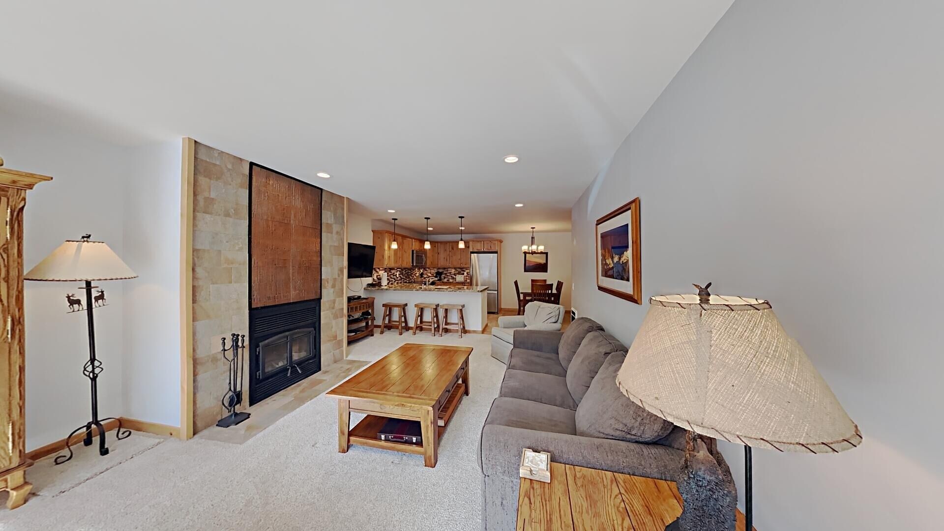 Leilighet, 1 soverom | Oppholdsrom | TV