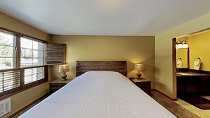 Condo, 2 Bedrooms