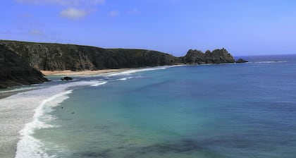 Captivating Isolde Cottage, With Pool Near St Ives