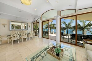 Interior - Family Luxurious Waterfront Escape (San Diego)