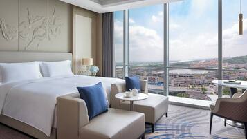 Premium bedding, down duvets, minibar, in-room safe