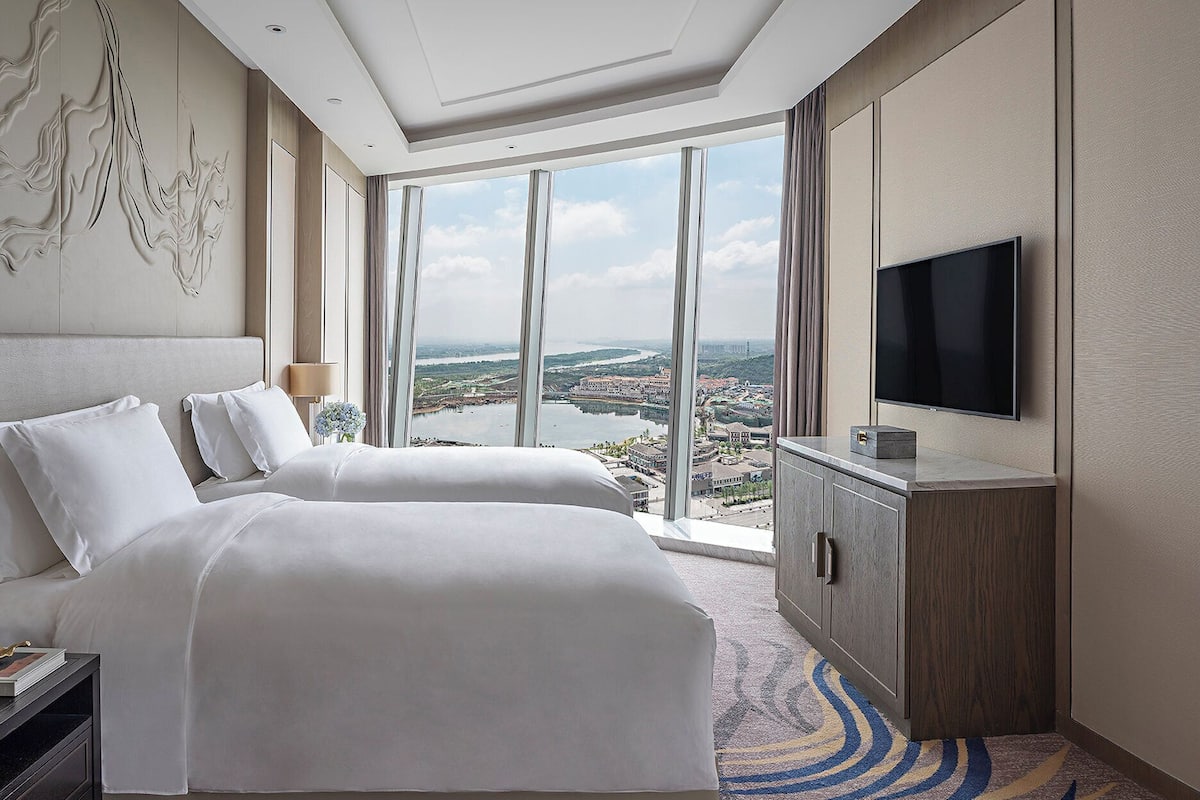 Ropa de cama de alta calidad, edredón y minibar
