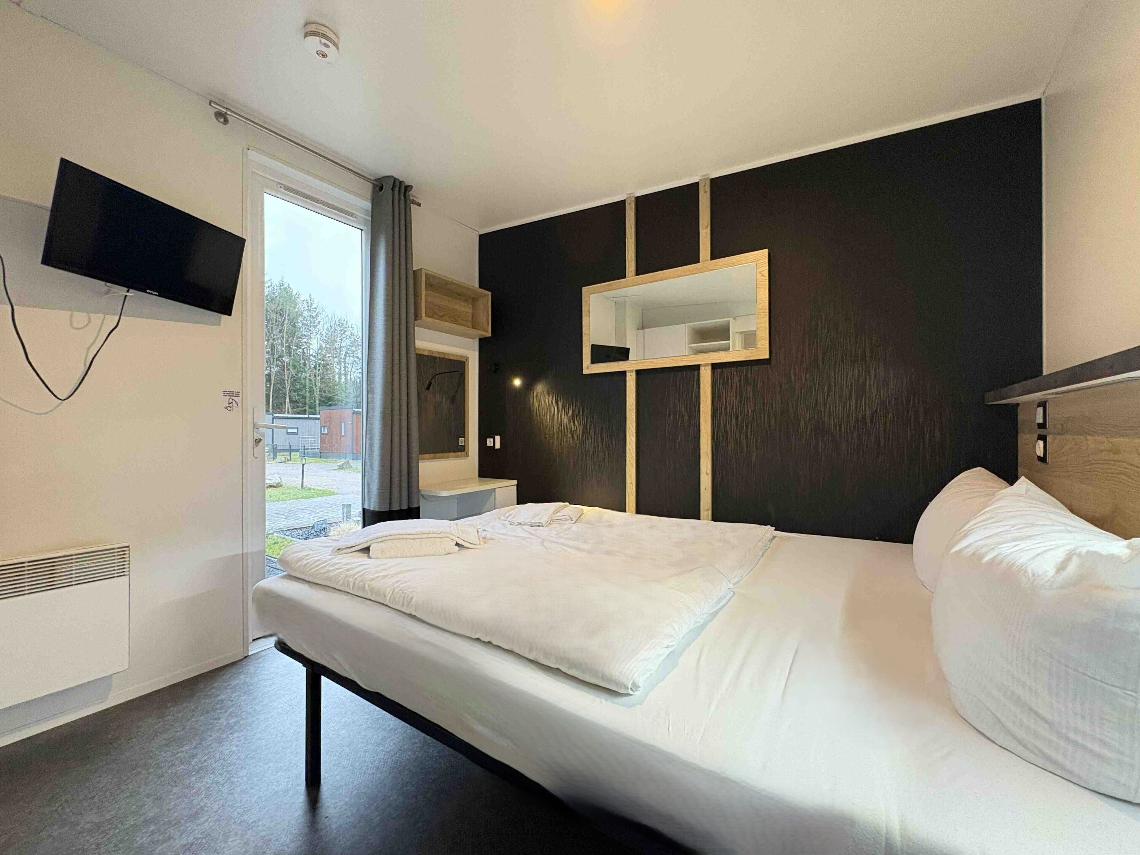 3 bedrooms, free WiFi, bed sheets