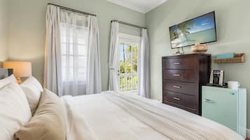 1 habitación, tabla de planchar con plancha, wifi gratis y ropa de cama