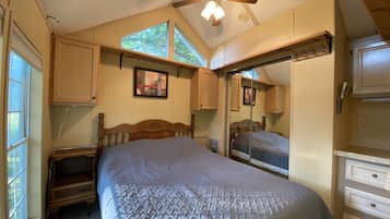 3 quartos, Wi-Fi de cortesia, roupa de cama