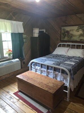 4 bedrooms, WiFi, bed sheets