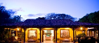 Luxury Tropical Nature Surrounded Retreat