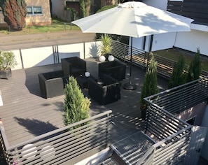 Terrace/patio - Large house with three separate apartments (Oppenheim)