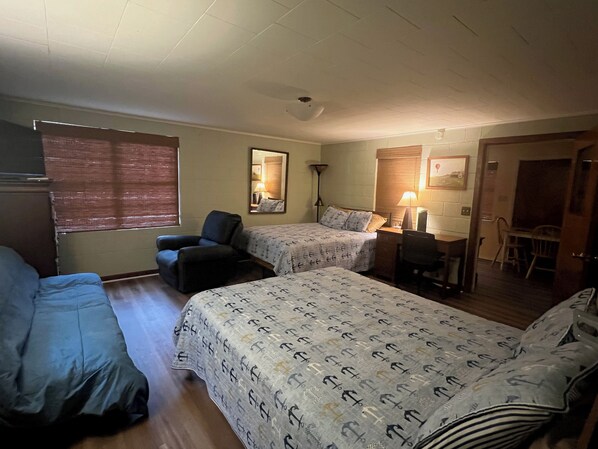 1 bedroom, desk, iron/ironing board, free WiFi