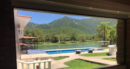 Exclusive Villa with a Great View !