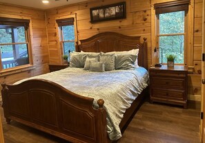 4 bedrooms, iron/ironing board, travel cot, free WiFi