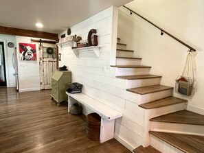 Interior - FARMHOUSE! ~Country as Cornbread and Sweet Tea~ (Flagstaff)