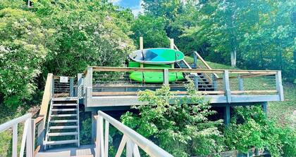 LAKE COTTAGE on deep water w/ MILLION $$ views! Newly Renovated HGTV style decor