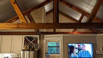 1 habitación, tabla de planchar con plancha, wifi gratis y ropa de cama