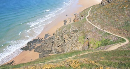 SEASIDE HOUSE 100 M