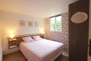 2 Schlafzimmer, Bügeleisen/Bügelbrett, Reisekinderbett, kostenloses WLAN