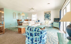 TV - Out of the Blue - KH MP 2.5, Ocean View, 17 Yds to Private Beach Access, Pets OK, YR Flex Stays (Kitty Hawk)