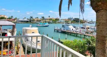 WaterView, Studio #15, Family Friendly, Close to Beach