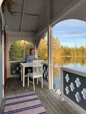 Outdoor dining - Wilderness & Calmness close to Muddus National Park (Nattavaaraby)