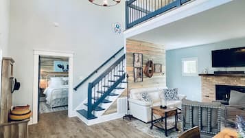 Smart-TV, Kamin, BĂŒcher