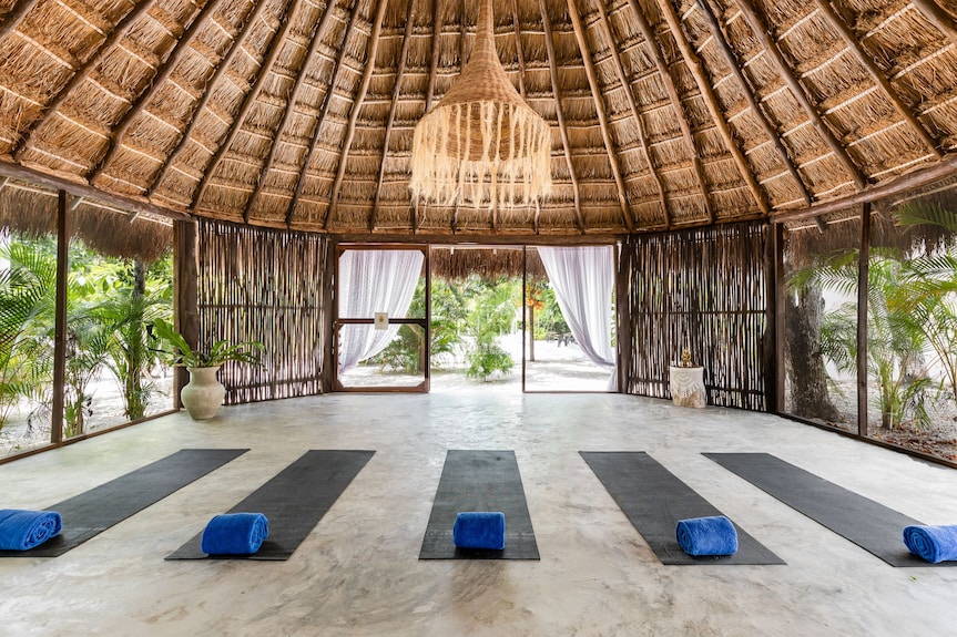 Hoteles Puerto Morelos: ¿Dónde alojarte cerca de la aventura?