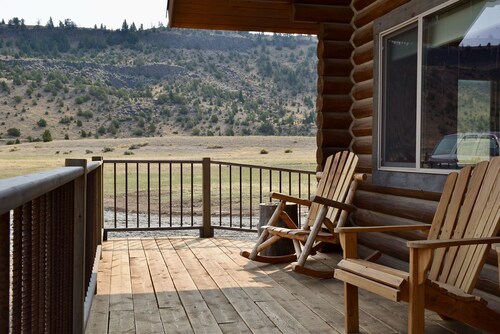 River Haven Cabin-South-Private River Access!