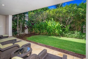 Property grounds - Luxurious Ho'olei 12-2, Lush View, Close to Pool, Sleeps 8 in beds, Central AC! (Kihei)