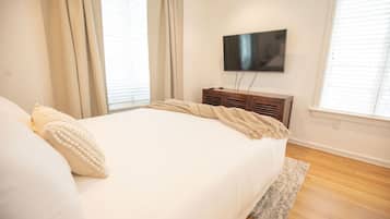 1 bedroom, desk, iron/ironing board, free WiFi