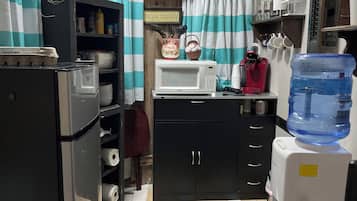 Fridge, microwave, coffee/tea maker, electric kettle