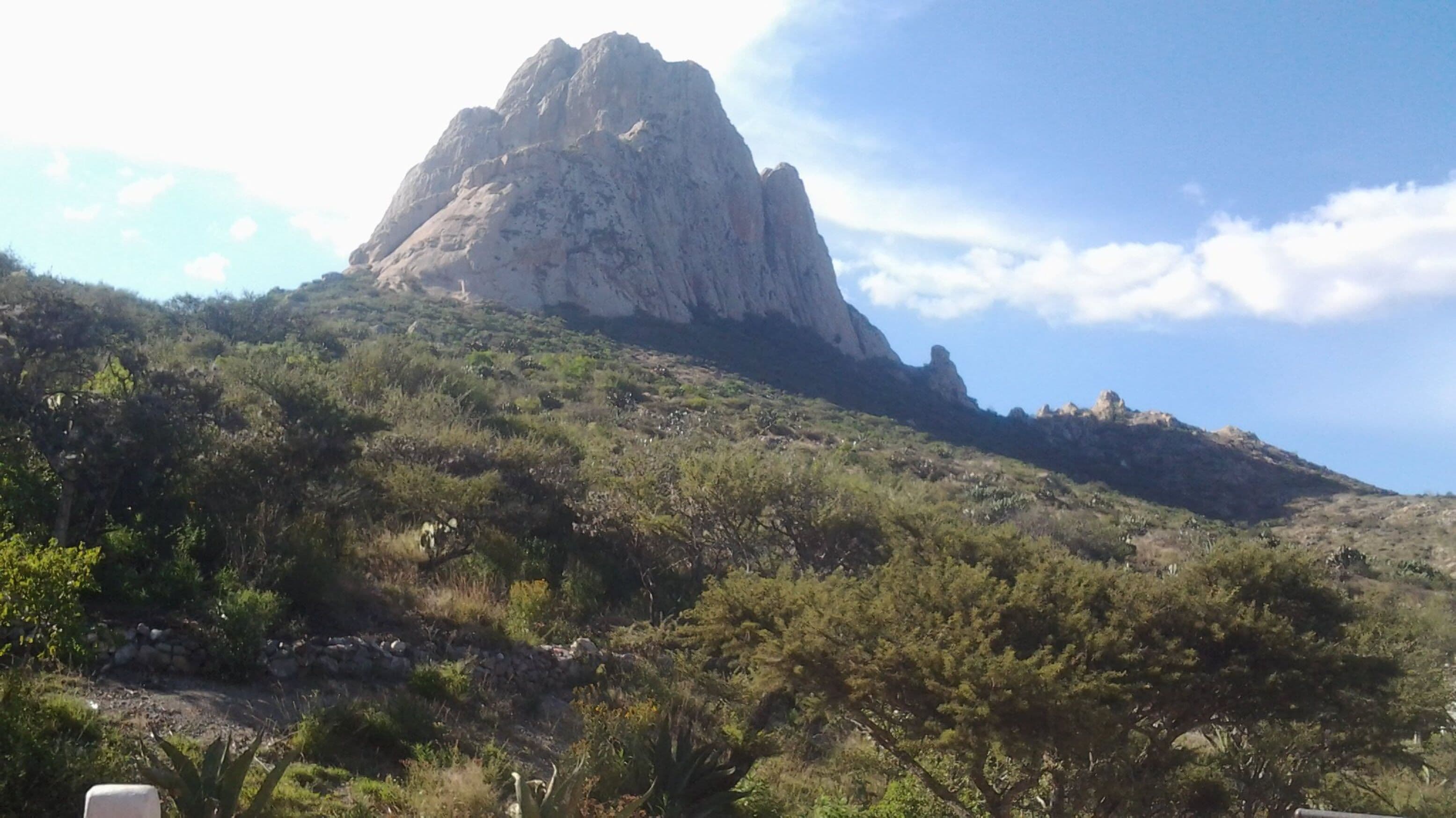 deluxe suite, jetted tub (#6) | mountain view