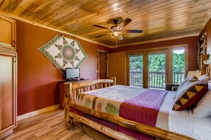Condo, Multiple Beds (Black Canyon Inn Unit A4/5) - Black Canyon Inn Unit A4/5 (Estes Park)