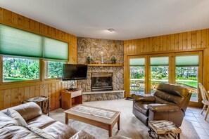 Condo, Multiple Beds (Black Canyon Inn Unit A1/2) | Living room - Black Canyon Inn Unit A1/2 (Estes Park)