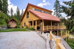 Exterior - Log Cabin w/ Private Hot Tub on Wenatchee River! (Leavenworth)