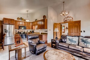 Condo, Multiple Beds (Black Canyon Inn Unit B4/5) | Living room - Black Canyon Inn Unit B4/5 (Estes Park)