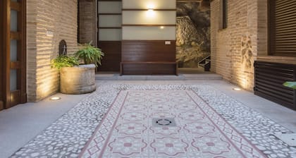 San Cipriano. Apartment with garage included