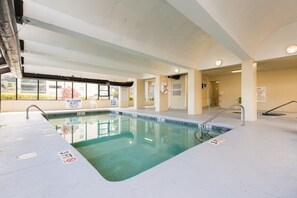 Indoor pool, outdoor pool - One Bedroom Ocean Front Condo, Myrtle Beach (2055280) (North Myrtle Beach)