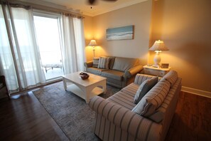 TV - Emerald Isle 402 - Beach Chairs Included! Affordable rates! (Panama City Beach)