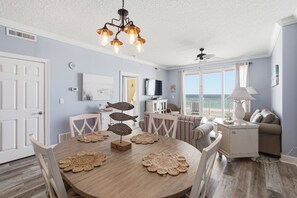 Dining - Emerald Isle 402 - Beach Chairs Included! Affordable rates! (Panama City Beach)
