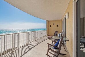Property grounds - Emerald Isle 402 - Beach Chairs Included! Affordable rates! (Panama City Beach)
