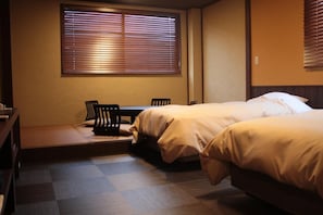In-room safe, free WiFi, bed sheets - Tokiwa Ryokan (Nikko)
