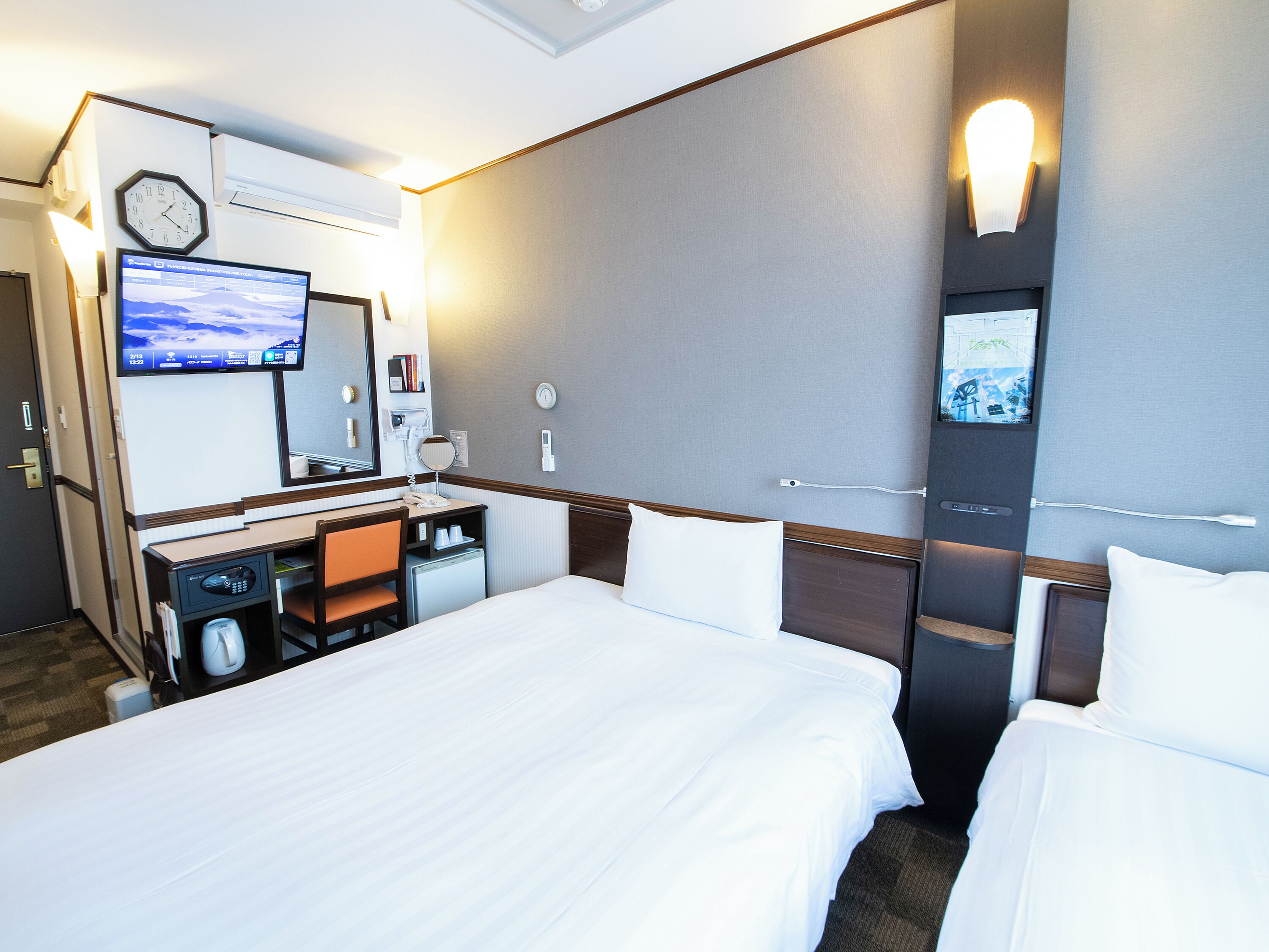 standard twin room, non smoking | 1 bedroom, desk, wifi, bed sheets