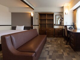 Quarto solteiro premium, para não fumantes | Escrivaninha, Wi-Fi, roupa de cama