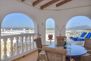 Outdoor dining - Large and nice villa  with private pool in Benitachell, on the Costa Blanca, Spain for 8 persons (Benitachell)