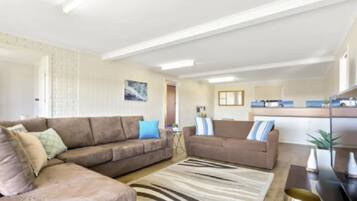 غرفة المعيشة