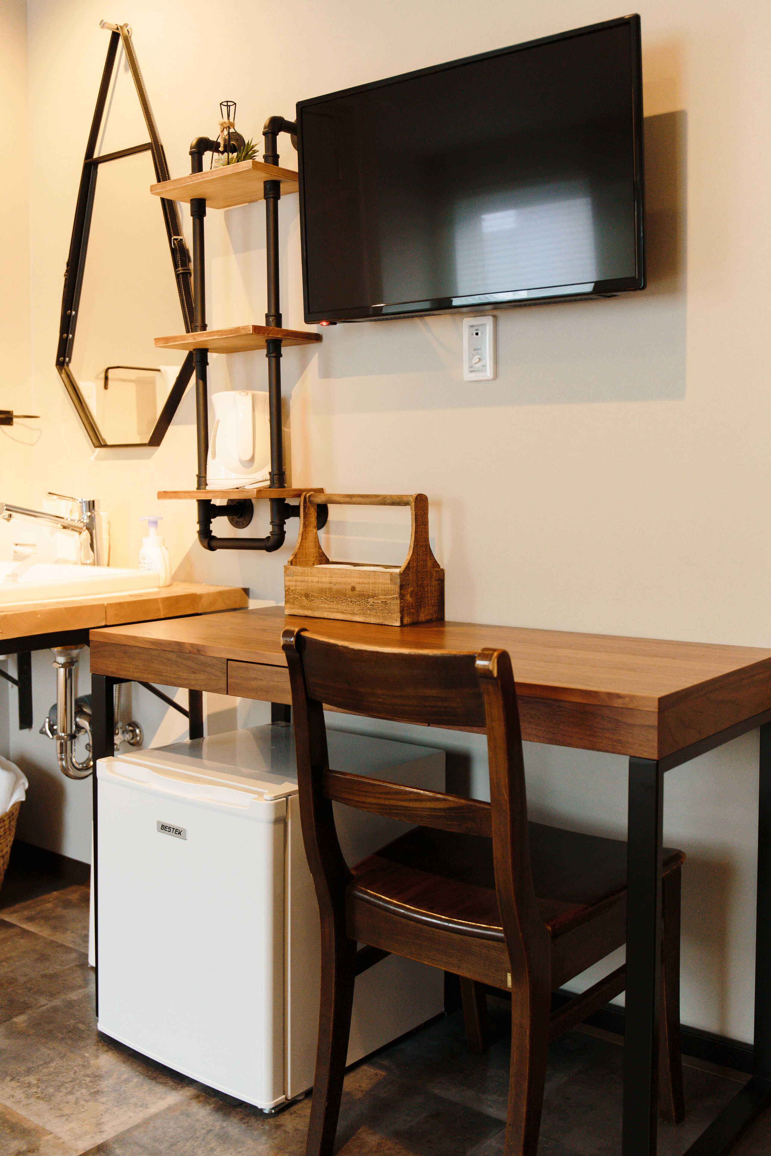 triple room, non smoking (1908) | television